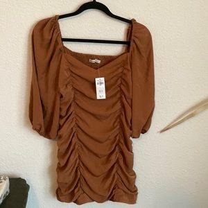 NWT Abercrombie and Fitch ruched puff sleeve dress